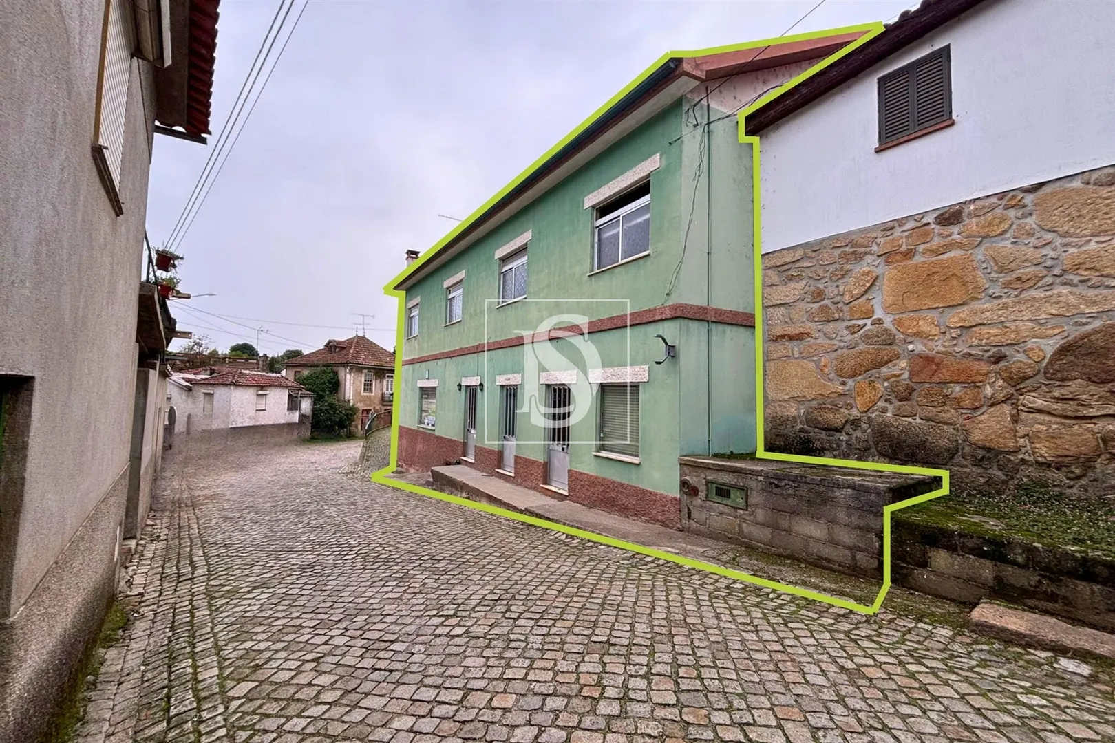 Edifício comercial em Nandufe
