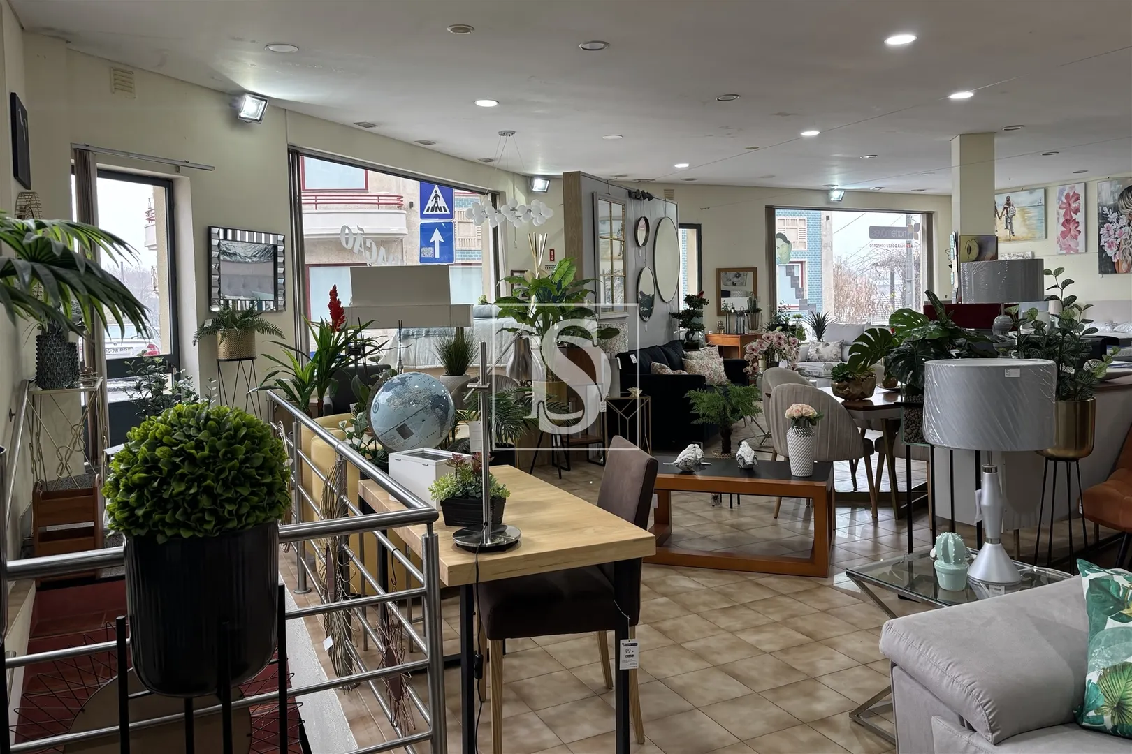 Espaço comercial com 598m² no Centro Viseu