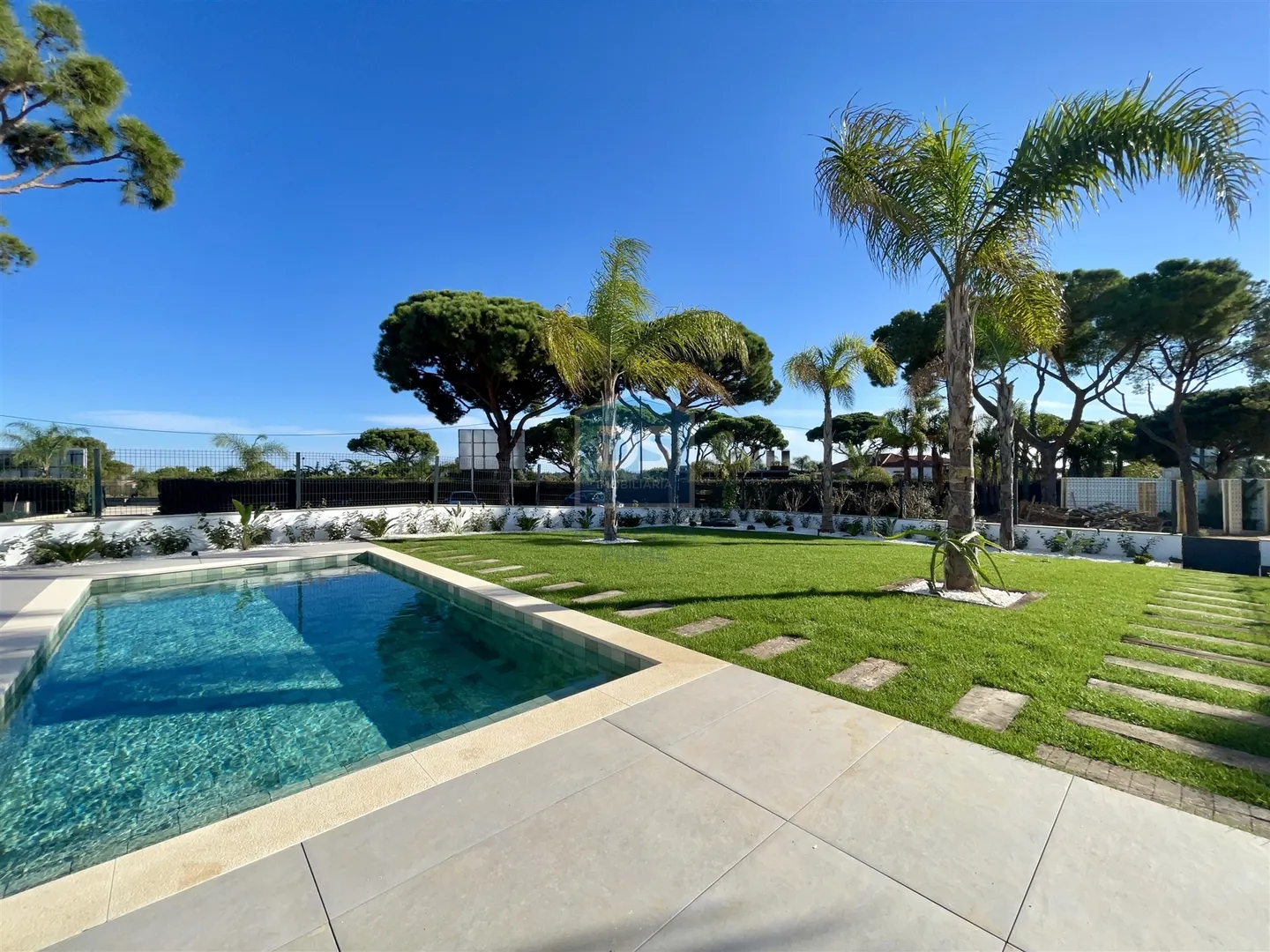 Semi-detached house T4