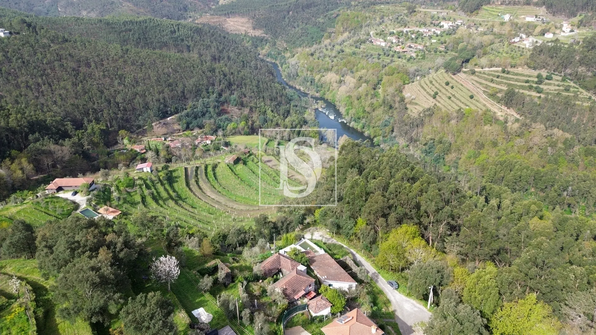 Terreno com vista rio em   Rebordelo, Amarante