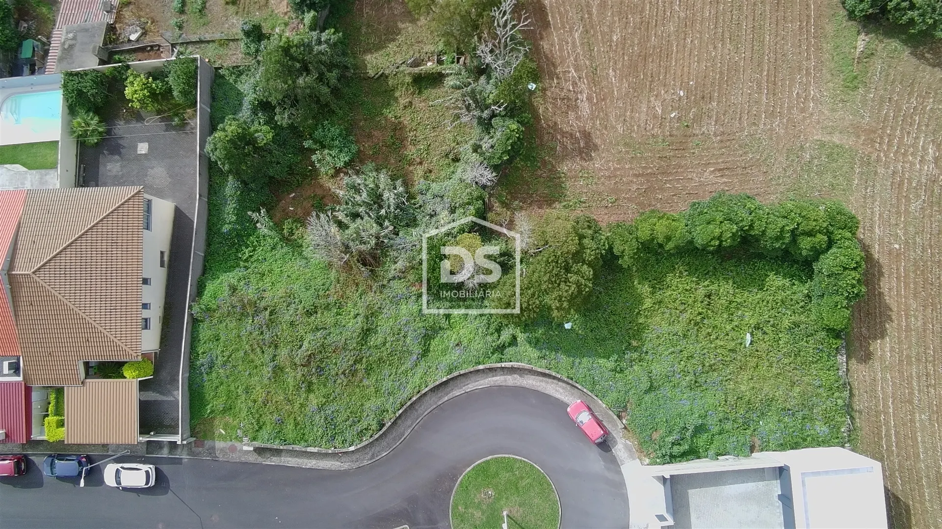 Real Estate building