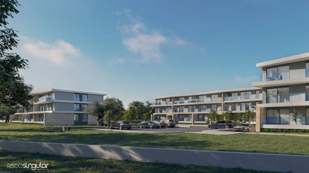 Apartamento T3 em fase de construção, c/ 3 frentes e garagem fechada