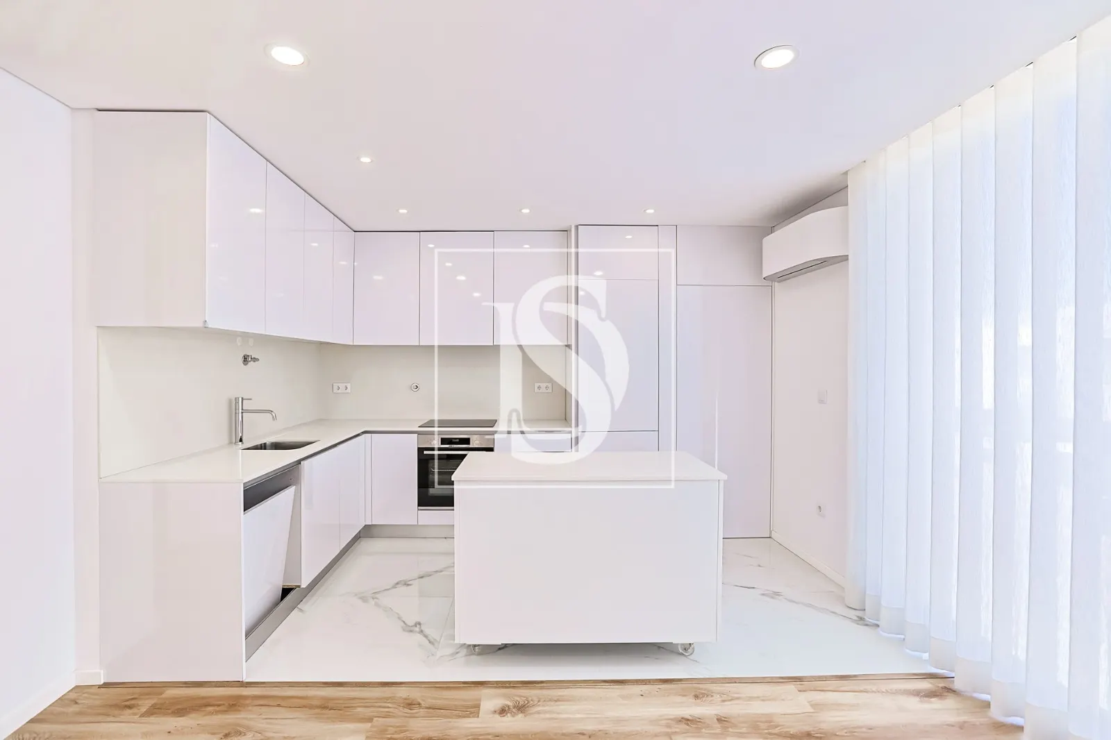 Moradia COMO NOVA, em Barcelinhos!