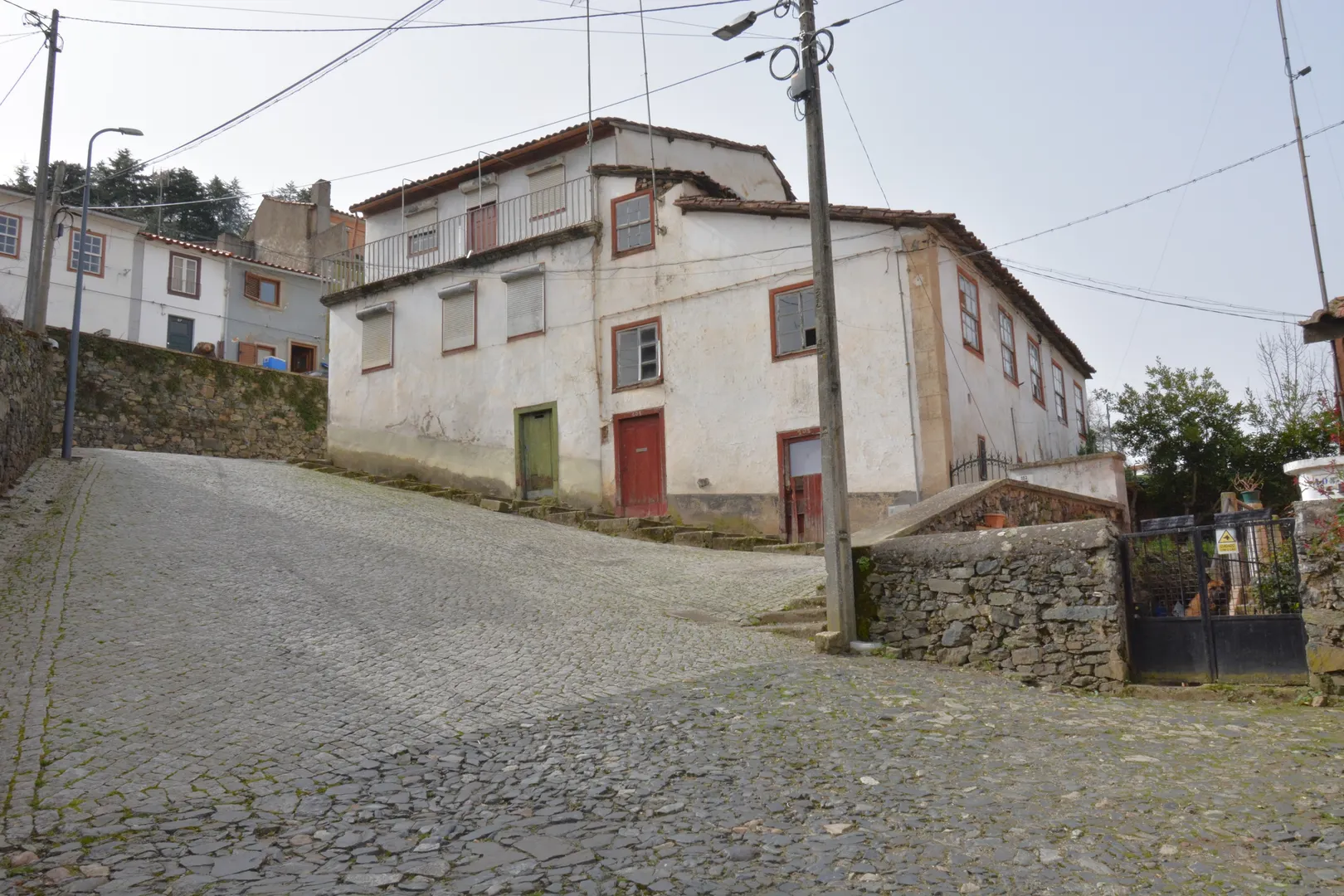 Moradia para Restaurar T5