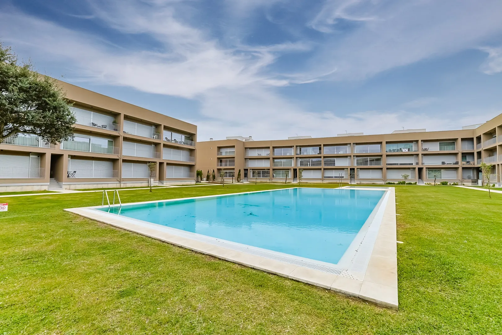 T3 c/ Novo com Terraço e Vista Mar – Esposende