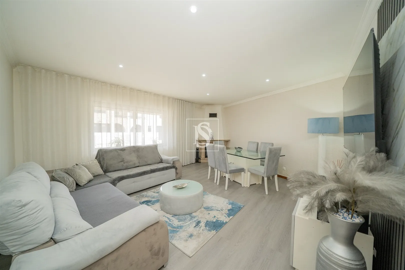 T2+1, Remodelado, com Garagem Fechada, a 1,2 km da Praia — Vila do Conde