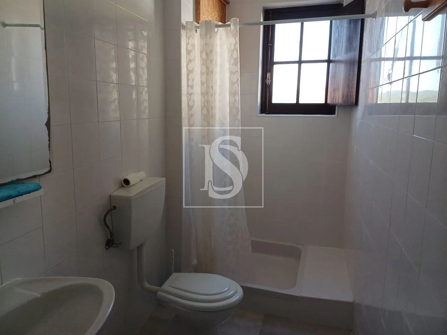 Armazém 125 m² para Arrendamento em Lamas, Cadaval | 460 €