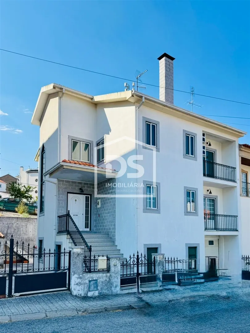 Semi-detached house T4