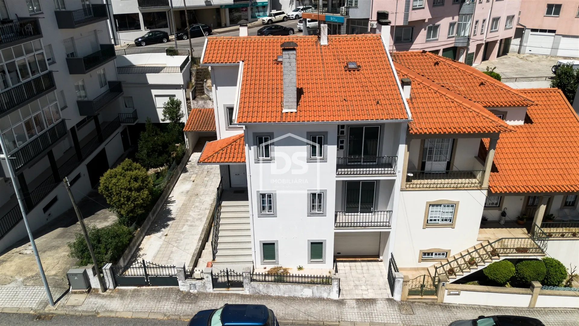 Semi-detached house T4