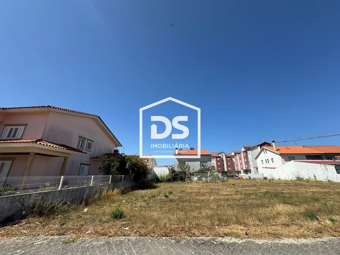 Building Plot for Sale in Guarda Gare | Approved Project 345m²