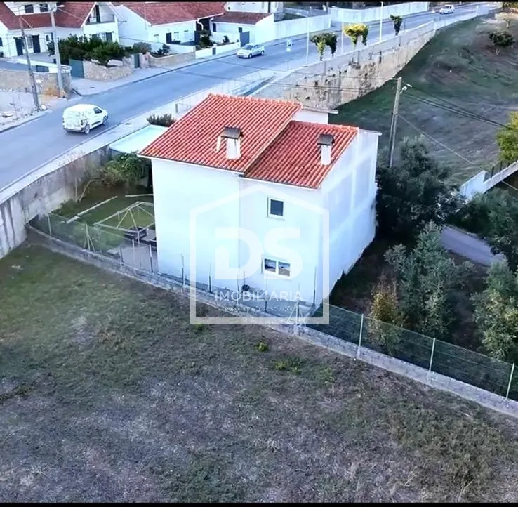 Moradia T3+1