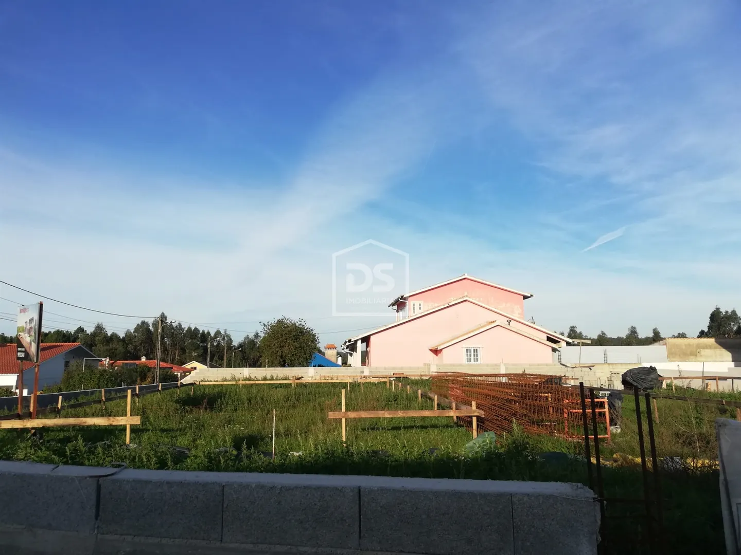 Moradia T4 geminada Ortigosa