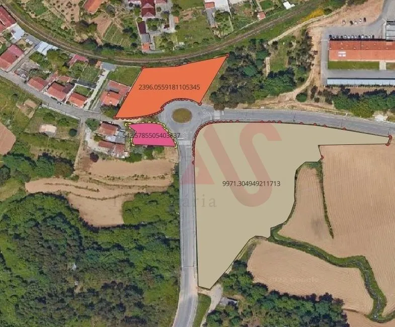 Land for sale in Oliveira de Azeméis, Portugal — €57,000