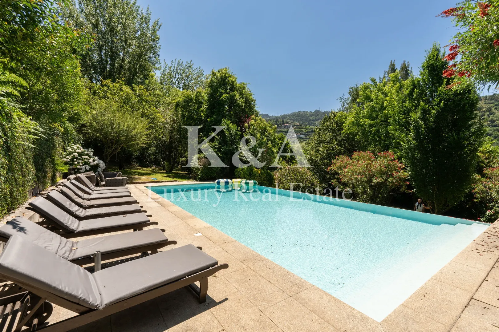 Quinta  com vistas e ancoradouro privado no  Rio Douro.
