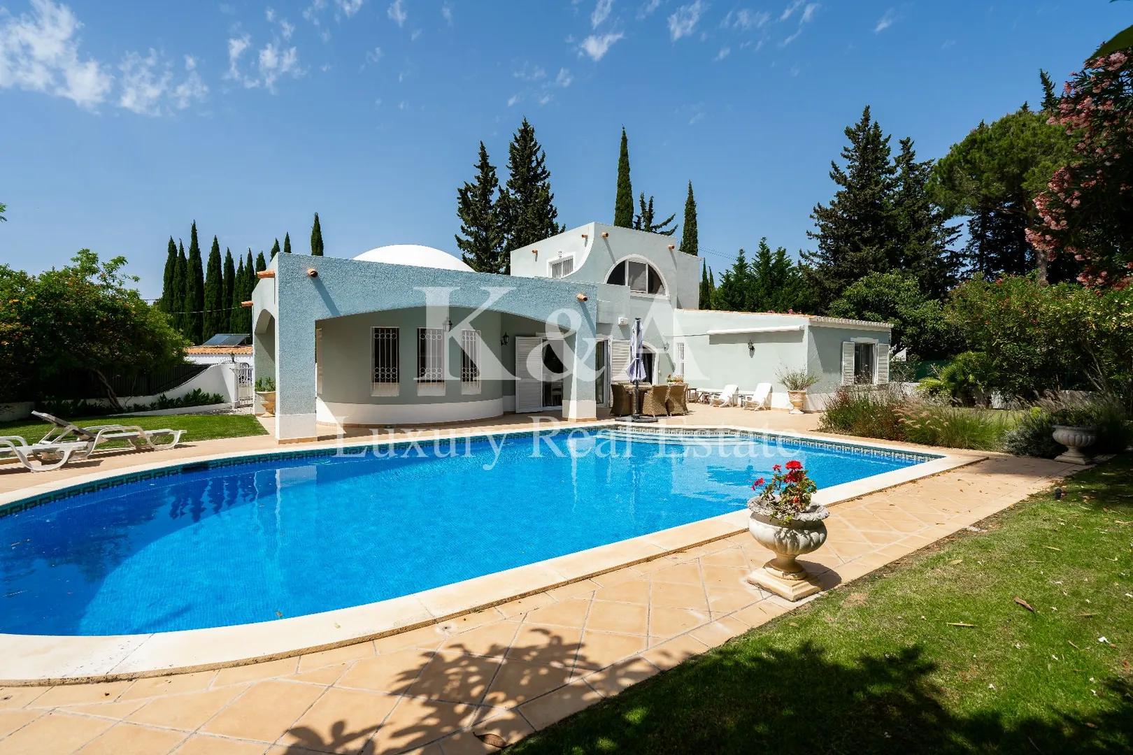 4 Bedroom Villa in the heart of the Golden Triangle, Algarve.