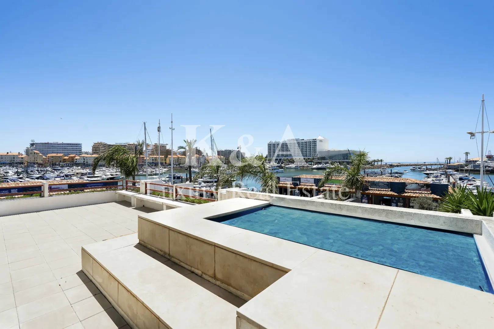 3 Bedroom apartment in Vilamoura Marine, Algarve.
