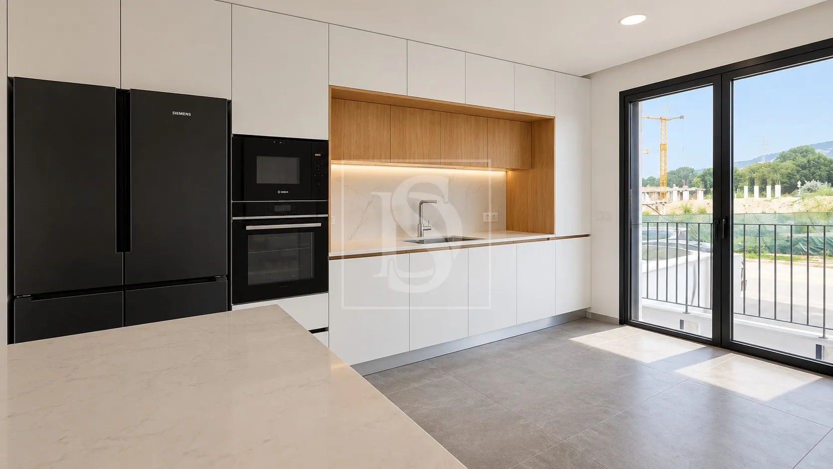 Moradia T3 Nova de Gaveto com Garagem em Frossos, Braga