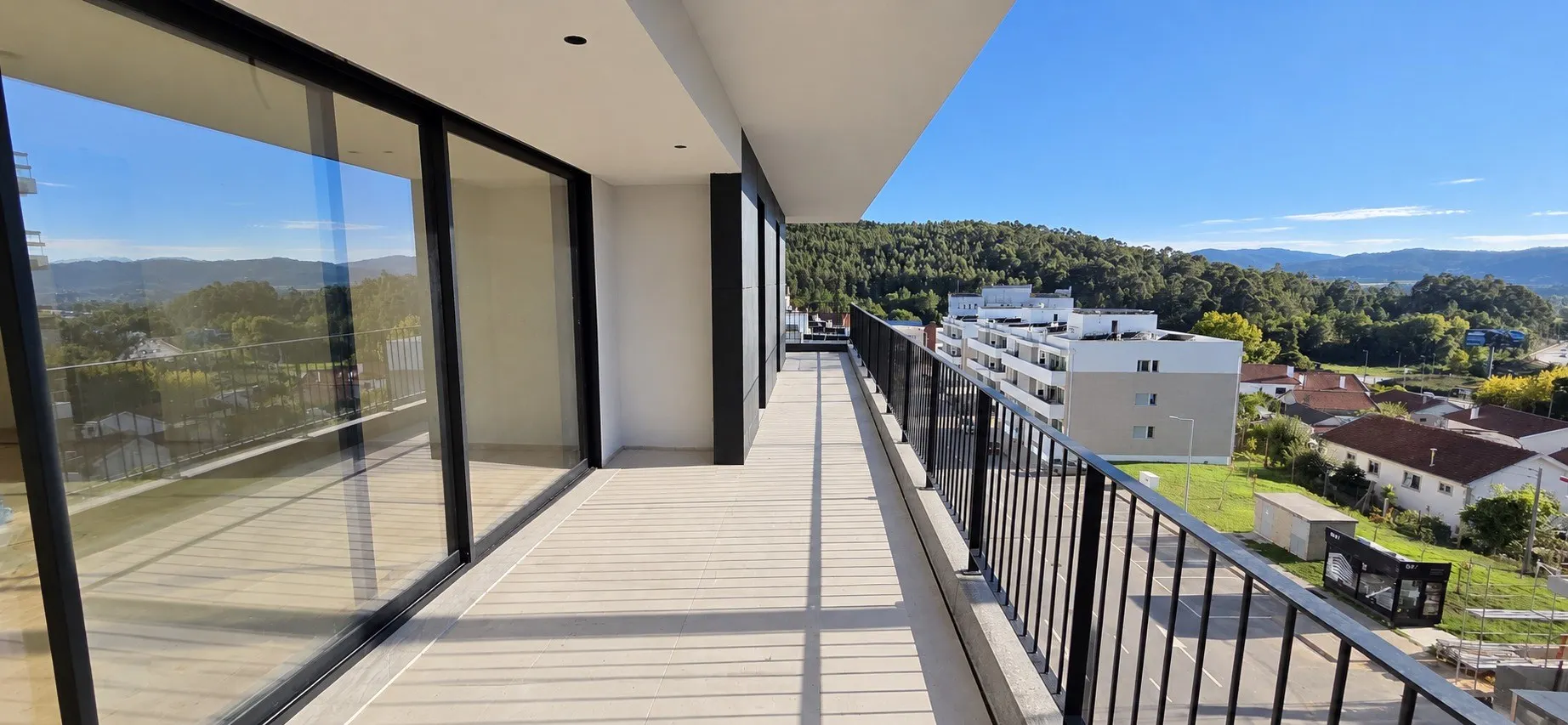 T2 Novo com Varanda e Garagem em Nogueira, Braga | 359.000 €