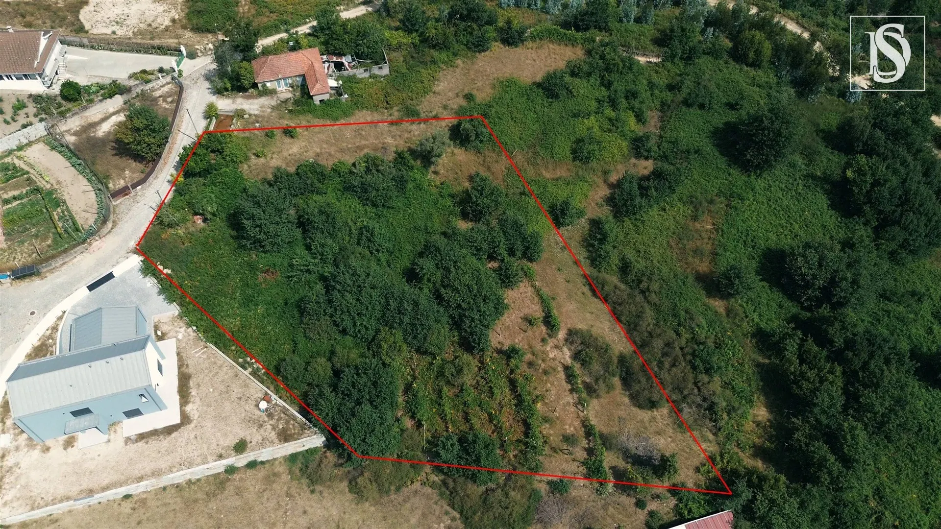 Real estate land