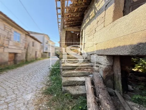 Moradia para Restaurar T1