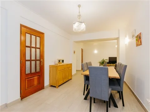 Moradia Geminada T4 Venda