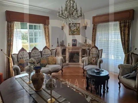 Moradia de Prestígio em Santo Isidoro T3