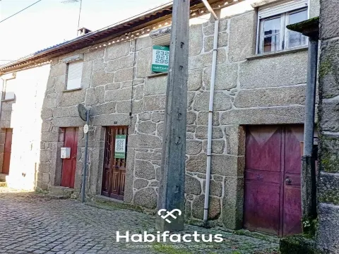 Moradia para Restaurar T4