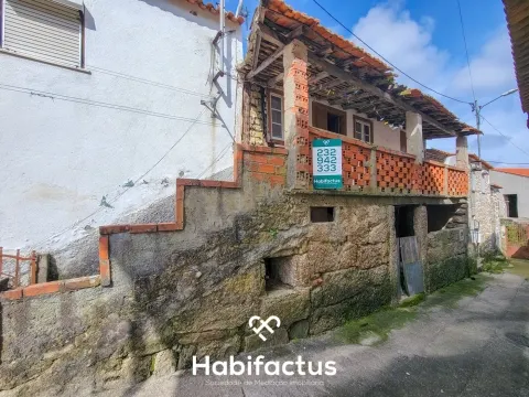 Detached house to restore T2