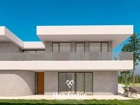 Moradia Geminada T3+1