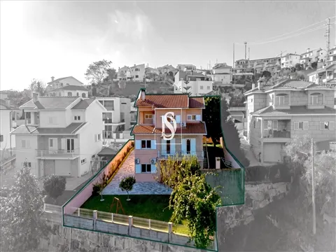House T4