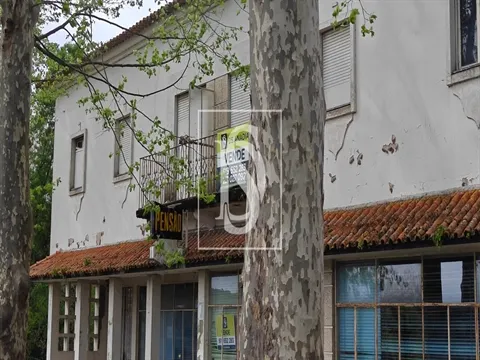 Hostel >=10 Bedroom
