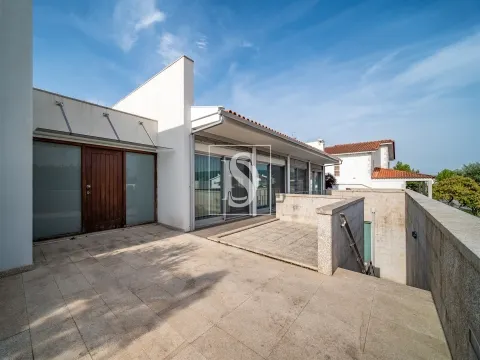 Exclusiva Moradia T4+1 c/ Piscina Aquecida e mais de 380 m²