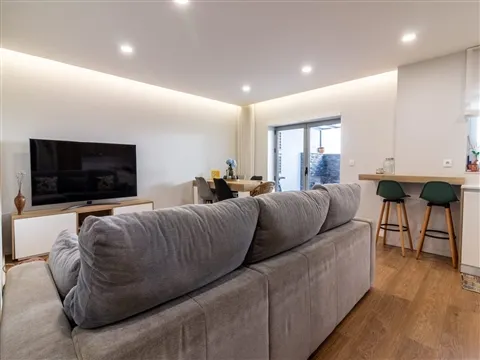 Apartamento T2+1
