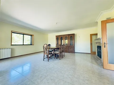 Moradia T4
