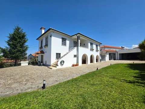 Moradia T4