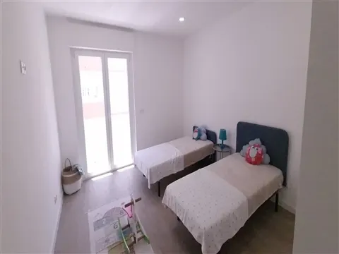 T3 Totalmente Renovado em Agualva | Acabamentos Modernos