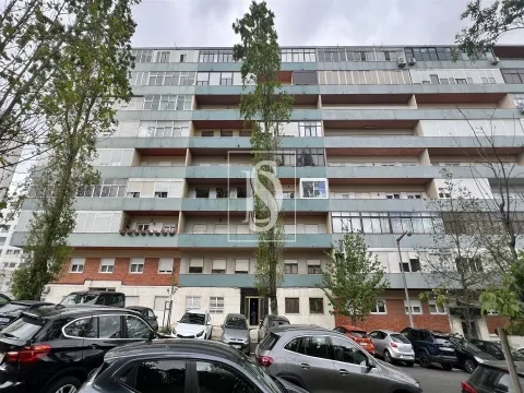 Apartamento T3 Remodelado, Lisboa, Benfica