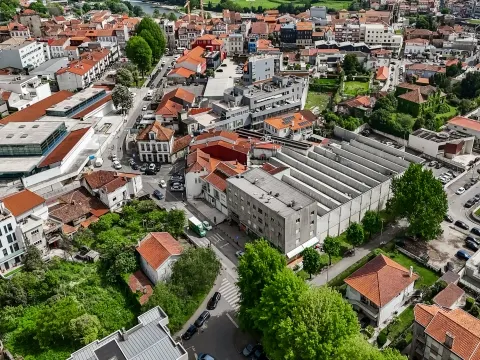 T3 no Centro de Barcelos, com Suíte e 3 frentes