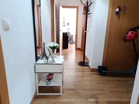 Apartamento T3 em Darque - Oportunidade de Investimento
