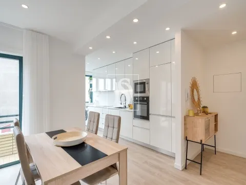 Apartamento T1, Totalmente Renovado, em Aver-o-Mar