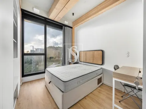 Apartamento T0, Seminovo, mobilado e equipado