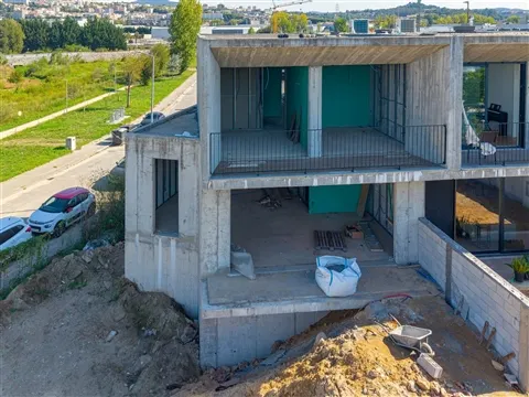 Moradia em Estrutura nas Proximidades de Braga