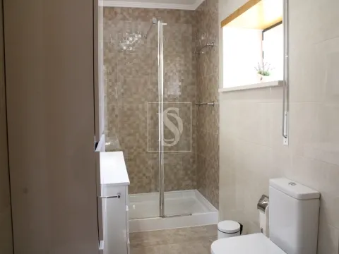 Moradia T2 Térrea com Jardim – Excelente Localização e Ótimos Acabamentos