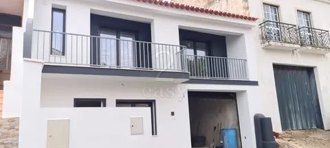 Moradia T3 com garagem em Trancoso, São João dos Montes