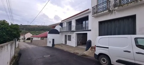 Moradia T3 com garagem em Trancoso, São João dos Montes