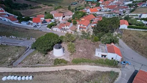 &#1042;&#1080;&#1083;&#1083;&#1072; &#1089; 1 &#1089;&#1087;&#1072;&#1083;&#1100;&#1085;&#1077;&#1081; &#1080; &#1075;&#1072;&#1088;&#1072;&#1078;&#1086;&#1084; &#1080; &#1084;&#1077;&#1083;&#1100;&#1085;&#1080;&#1094;&#1077;&#1081;, Pereiro de Palhacana, Alenquer