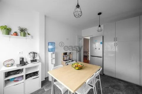 Moderna y luminosa T3 totalmente reformada