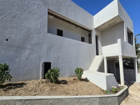 Moradia Térrea de Luxo com piscina