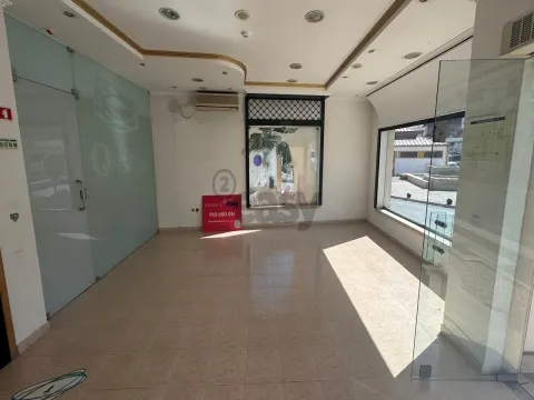 Shop 57m2 with bathroom, pantry and private room, Aljustrel