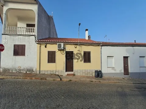 MORADIA T4 + 1 NA VIDIGUEIRA PARA VENDA